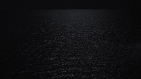 Mar-Tranquilo-En-La-Noche-Oscura