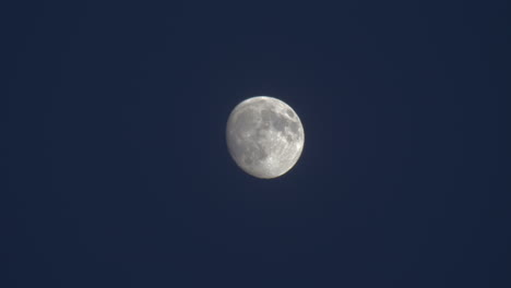 The-moon-in-dark-night-sky