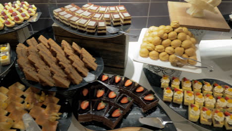 Buffet-table-with-desserts-in-hotel