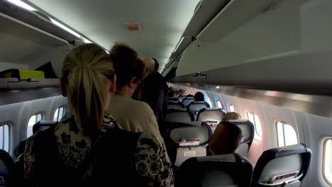Reisen-Mit-Der-ATR-72-600-–-Gemütliche-Kabinenatmosphäre