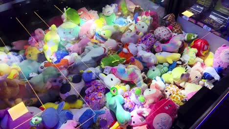 Visualizing-the-plush-toys-of-claw-crane-arcade-games,-plush-toys-are-a-favorite-of-children