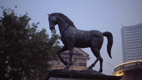horse-statue-in-kala-ghoda-parking-in-mumbai-early-morning-closeup-view