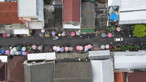 Aerial-view-of-the-street-and-traditional-market-of-Kranggan-Yogyakarta