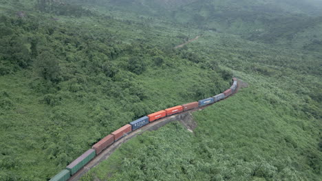 Freight-Train-Travels-Around-Bend-On-The-Hai-Van-Pass-in-Vietnam