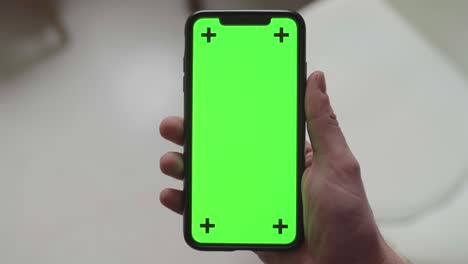 Cross-tracking-points-on-green-screen-of-mobile-phone-for-creative-ideas