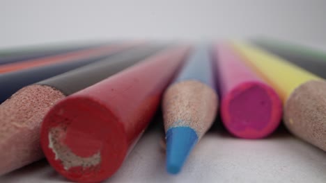 Vibrant-Pencil-Array-in-Macro-Perspective