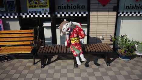 Cute-Cat-Monster-"Nekomata"-in-front-of-Store-in-Fukusaki-Yokai-Town