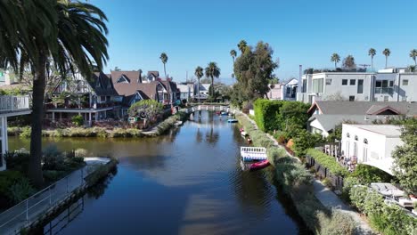 Canal-De-Venecia-En-Los-Ángeles,-California,-Estados-Unidos.