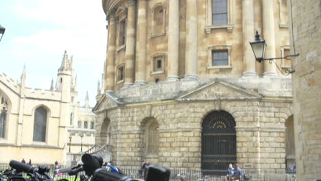 Exterior-View-Of-The-Oxford-Radcliffe-Camera