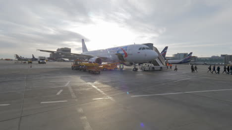 Plane-deboarding-at-Sheremetyevo-Airport-Moscow