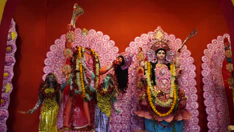 Diwali-Es-Uno-De-Los-Festivales-Más-Grandes-De-La-India,-En-Este-Festival-Se-Adora-A-Kali,-Una-De-Las-Deidades-Hindúes.