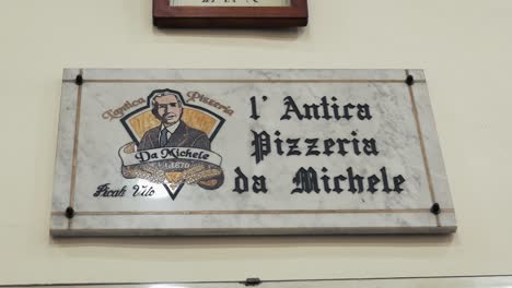Iconic-Da-Michele-Pizzeria-Sign,-Naples,-Italy