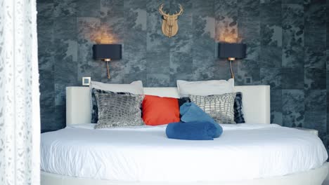Elegant-Bedroom-in-St-Gély-Contemporary-Villa