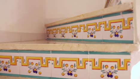 Treppen-Aus-Spanischen-Keramikfliesen-In-Einem-Haus