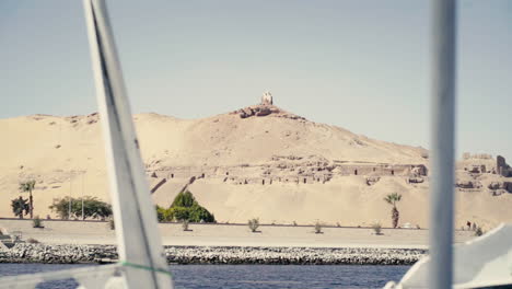 Tombs-of-Nobles-Mountain-in-Aswan,-Egypt