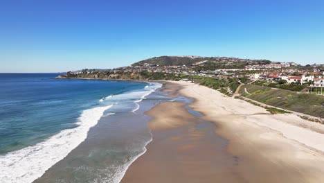 Long-Stretch-Of-Sandy-Beach-In-Dana-Point,-California,-United-States---Aerial-Drone-Shot