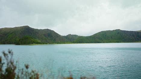 Static-wide-shot-of-volcanic-lake-in-the-Azores,-Portugal