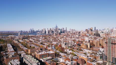 Dreaming-of-Manhattan,-Brooklyn-Aerial-Panorama,-Beautiful-Crisp-Fall-Day