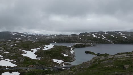 Norwegen-Fjord-–-Luftaufnahme-Mit-Kabine-–-Glomfjellet