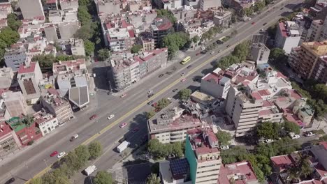 Tráfico-De-La-Ciudad-De-México-En-Un-Tranquilo-Rodaje-Con-Drones.