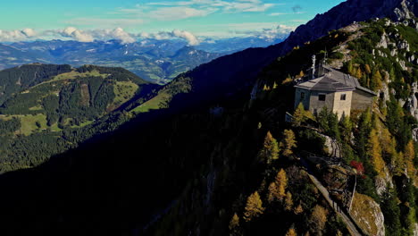 Vista-Panorámica-Aérea-De-Kehlsteinhaus,-Nido-De-águila,-Berchtesgaden-En-Alemania
