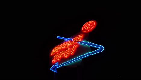 Burger-Spot-in-Tehachapi,-California-neon-sign-at-nighttime