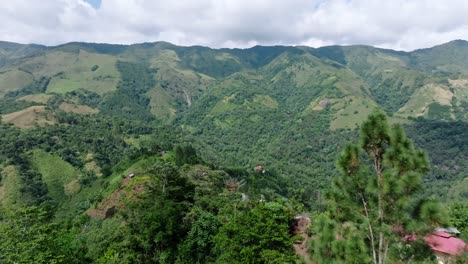 Drone-view-of-mountains-and-forest-in-Loma-de-Blanco-Bonao,-Dominican-Republic