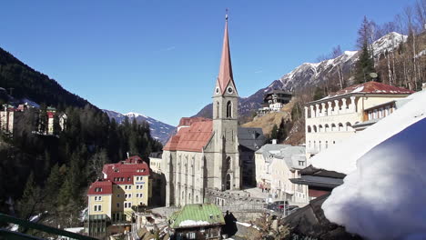 Beautiful-sliding-shot-of-the-town-of-Badgastein-in-the-High-Tauern-Mountains-of-Austria