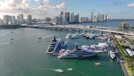 Miami's-cityscape-and-yachts-from-the-air