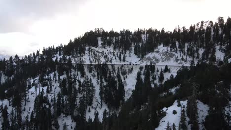 Las-Montañas-De-Big-Bear-En-California-Con-Nieve.