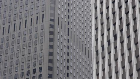 Wolkenkratzer-Bürogebäude,-Nishi-Shinjuku,-Tokio,-Japan