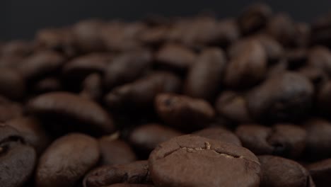 Makro-Für-Geröstete-Kaffeebohnen-Mit-Soft-Push-In