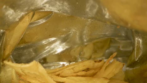 Makroansicht-In-Der-Tüte-Mit-Salzigen-Chips