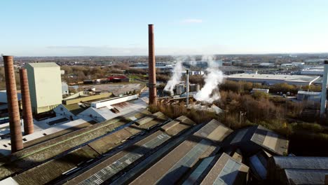 Pilkington-Glasfabrik-Lagergebäude-Luftaufnahme-über-Industrielle-Fertigungsbüros