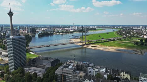 Majestic-engineering-structure,-Oberkasseler-Bridge-over-the-river-Rhine