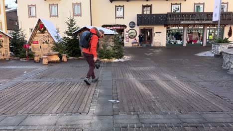 Freelance-Content-Creator-Using-Gimbal-And-Ninja-Walk-To-Film-Ground-In-Cortina-d'Ampezzo