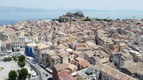 Corfu-town-skyline-in-Corfu-island,-Greece,-Drone-footage