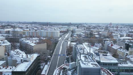 Torre-Steglitz-Navidad-Berlín-Nevado-Invierno-Nublado-Nieve-En-Los-Tejados