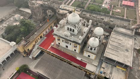 Luftaufnahme-Von-Gurdwara-Dehra-Sahib-Sri-Guru-Arjan-Dev