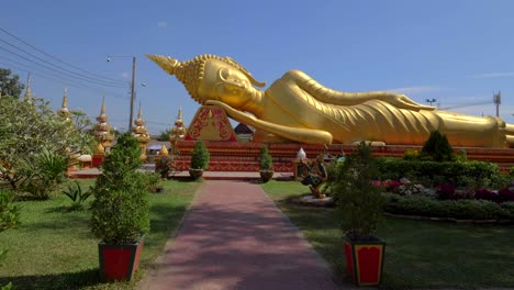 Schlafender-Buddha,-Kardanisch,-Vientiane,-Laos,-Touristenattraktion,-Tempel,-Buddhistischer-Buddhismus,-Der-Große-Buddha,-Asiatisch,-Tropisch,-Tropen,-Filmisch,-Asien