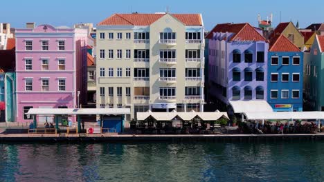 Colorful-building-facades-of-Handelskade-Punda-District,-Willemstad-Curacao