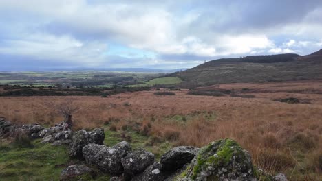 mountainside-and-farmlands-Comeragh-Mountains-on-a-winter-hillwalking-day