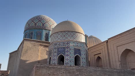4k-orbiting-gimbal-shot-of-Octagonal-Mausoleum,-Samarkand,-Uzbekistan