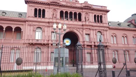 Establishing-Shot-of-Casa-Rosada-Presidential-House-Buenos-Aires-City-Argentina-Government-Building-in-Plaza-de-Mayo