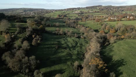 Herbstlandschaft-Tal-Cotswolds-Vereinigtes-Königreich-Luftlandschaft-Sheepscombe-Gloucestershire
