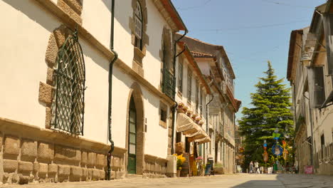 Historic-street-and-nobody-in-the-historic-center-in-Braga,-Portugal