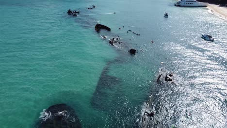 Vessels-and-tourists-visiting-Tangalooma-Shipwrecks-Australia.-Aerial