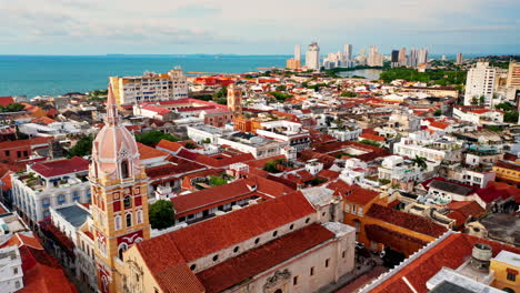 Drone-shot-over-the-old-historical-town-of-Cartagena-de-Indias-in-Colombia