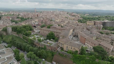 Luftdrohnenstadt-Siena-In-Italien