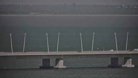 Vasco-da-Gama-Brücke-In-Lissabon,-Portugal